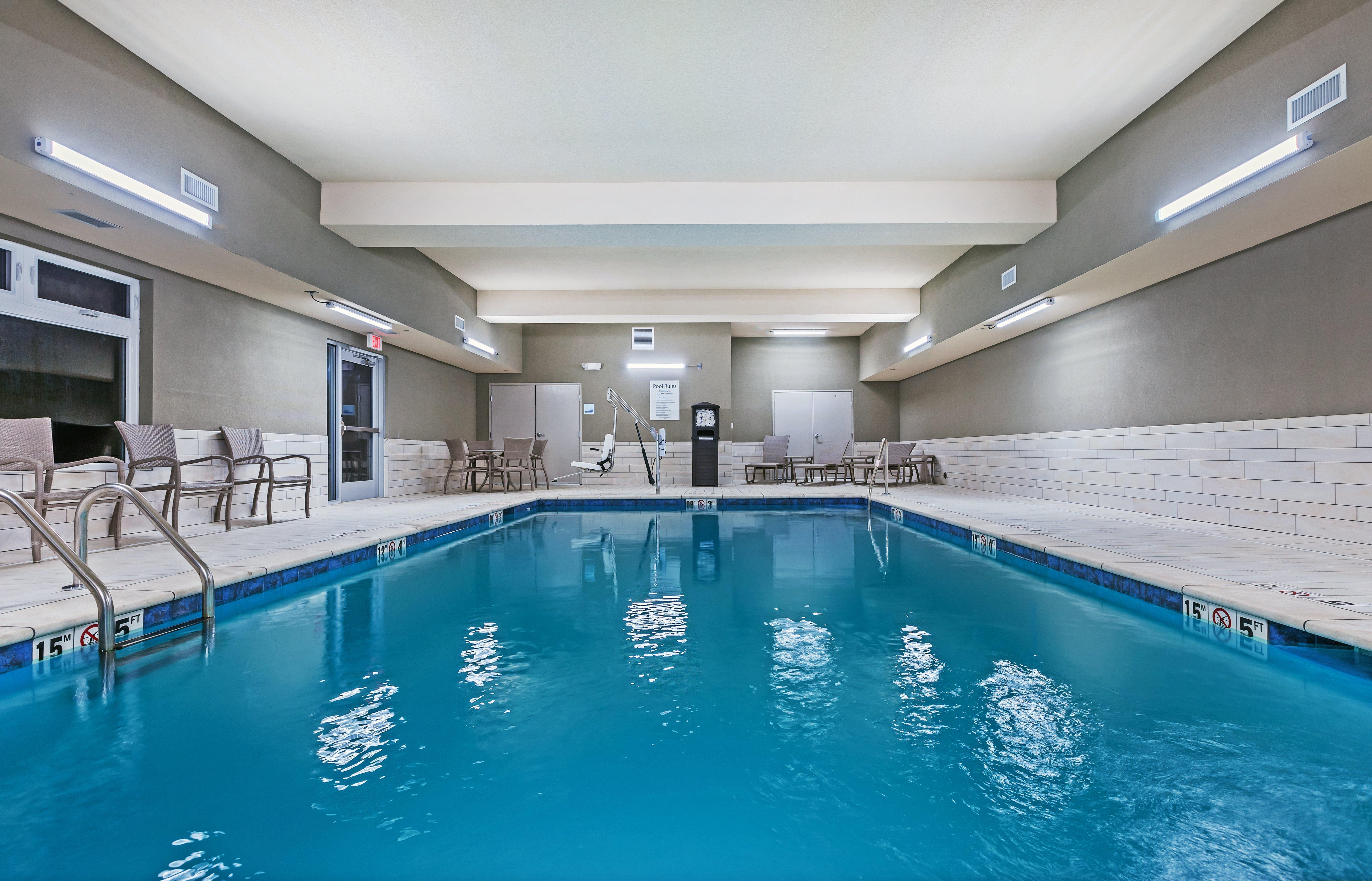 Holiday Inn Express & Suites - Coffeyville By Ihg Экстерьер фото